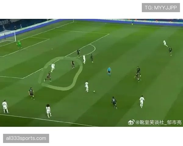 河床近期赛事中攻防转换流畅，展现中场控制力提升，状态保持稳定。